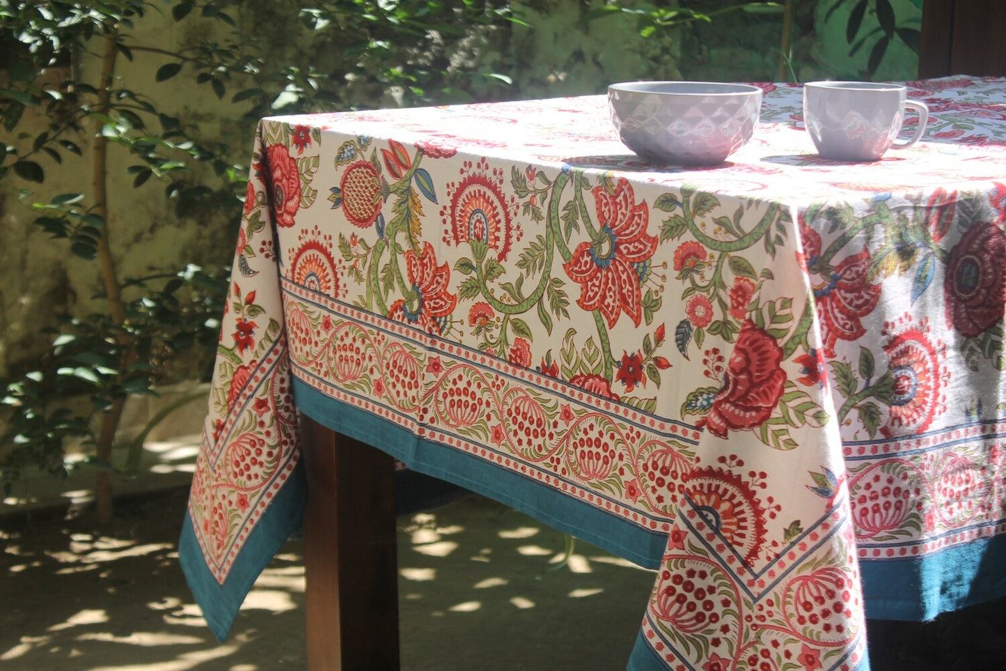 Jiera Table Cover