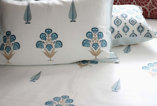 Rasika Handloom Cotton Bedsheet with Two Pillow Cases