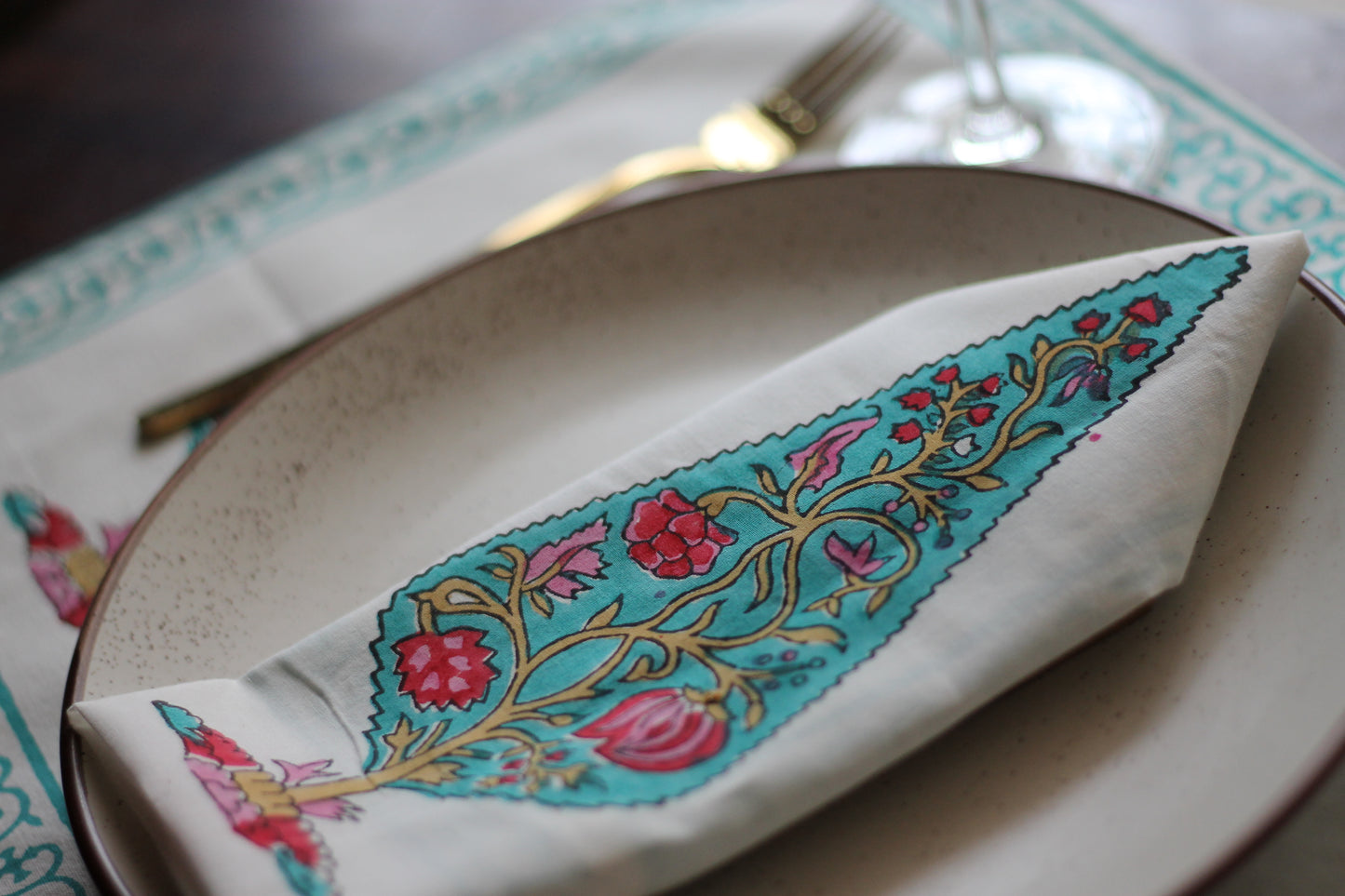 Mughal Buti Table Mats & Table Napkin Set